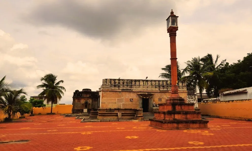 1008 Anantanath Thirtankar Digamber Jain Basadi