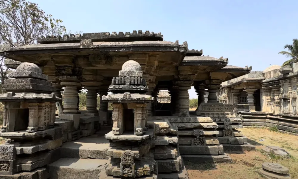 Koravangala Twin Temples