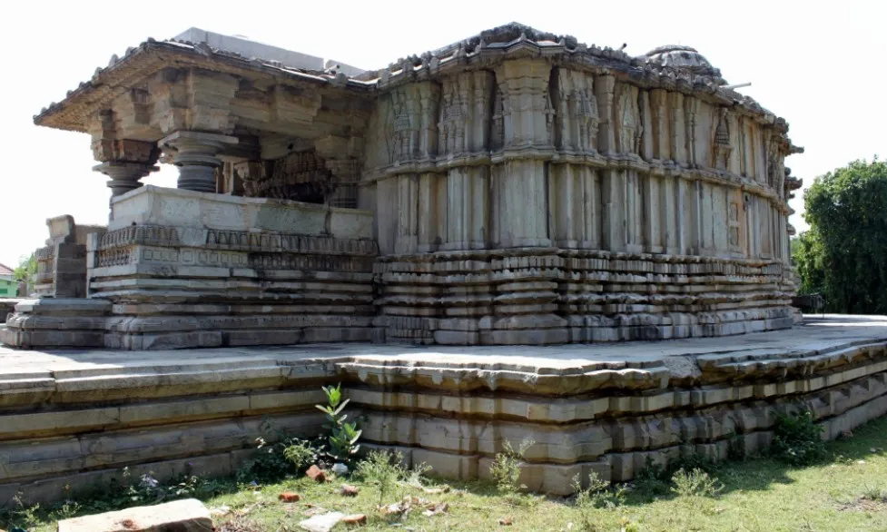 Shri Kashi Vishwanatha Temple Hosabudanuru 5