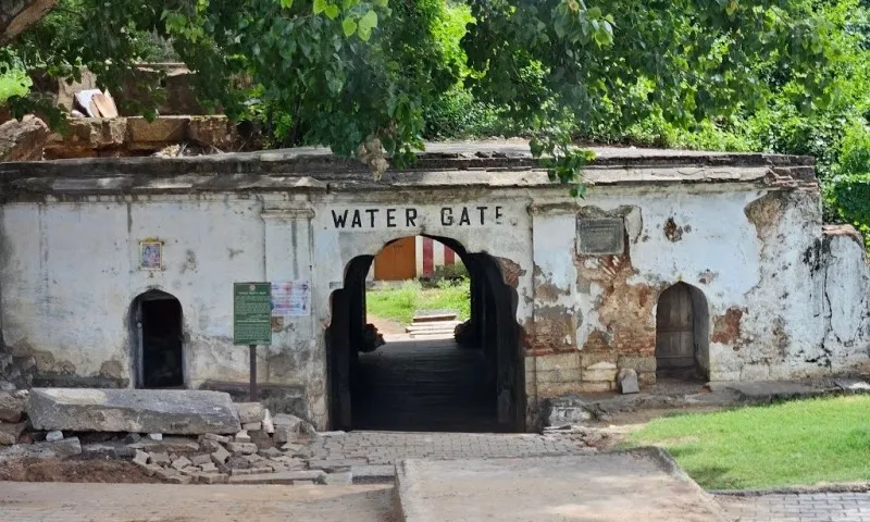 Water Gate and Secret Door to Fort photo